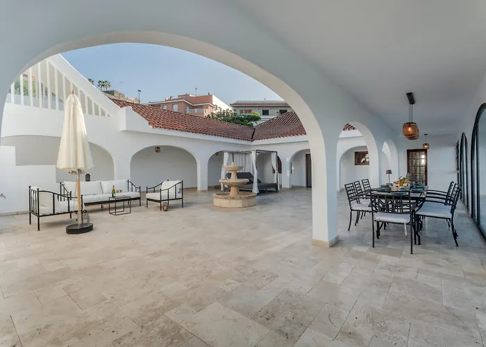 Karat Sound Of The Sea Villa *