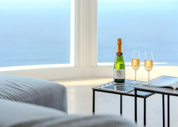 Karat Sound Of The Sea Villa *